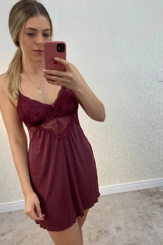 BURGUNDY