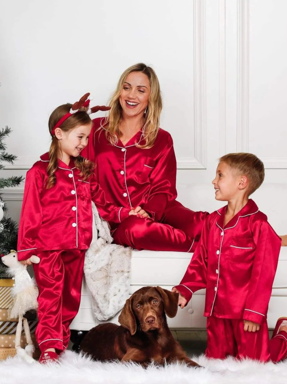 Matching mother and kid same suit for movie nights-Royal Red Silk