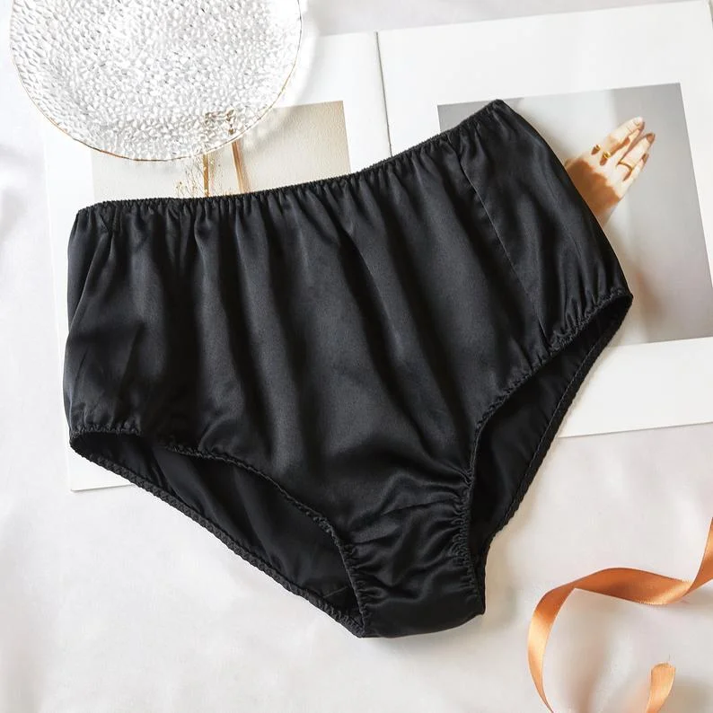 Women's panties for after surgery-Black Pure Mulberry Silk French Cut Panties | High Waist | 22 Momme | Float Collection Women's panties for after surgery-Black Pure Mulberry Silk French Cut Panties | High Waist | 22 Momme | Float Collection