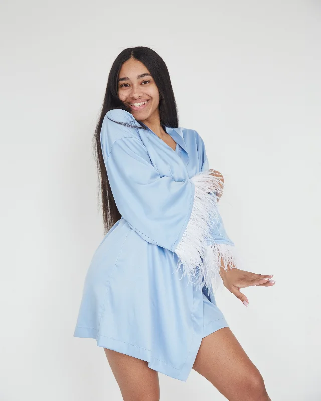 Women's robes with belt for adjustability-Silk light blue wedding day robe with feather for stylish bride and bridesmaids