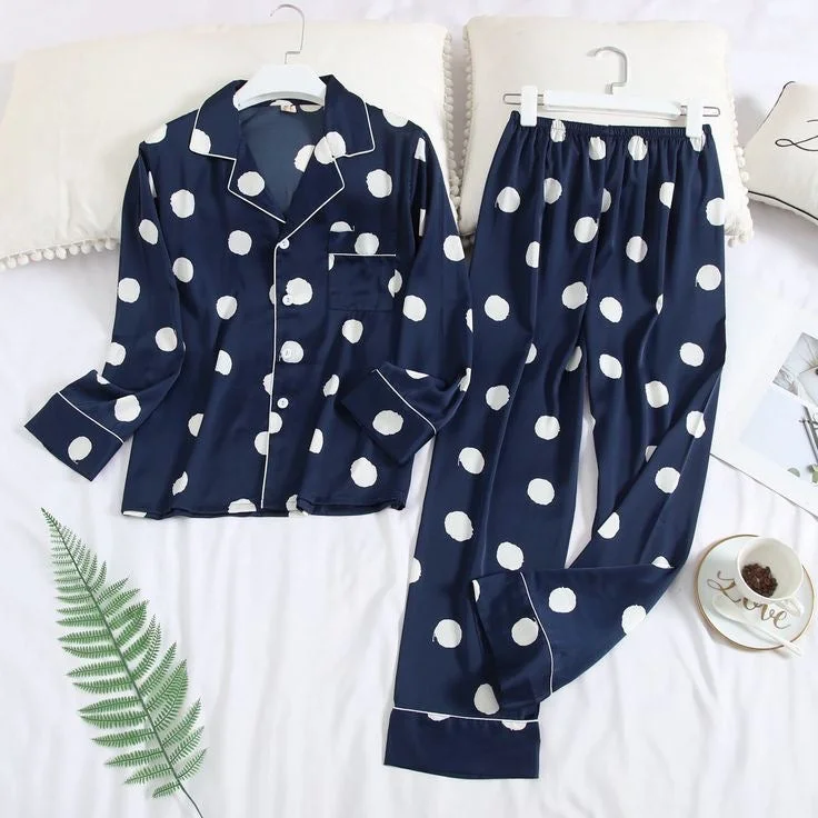 Mother and kid same suit for casual family get-togethers-White Polka