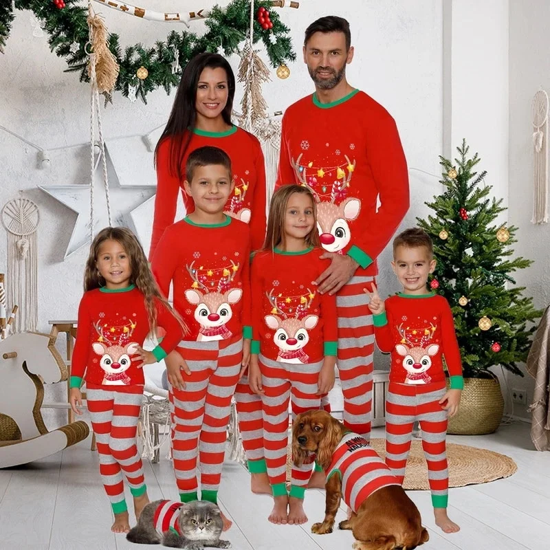Fashionable mother and kid same suit for daily outings-Family Deer Christmas Pajamas