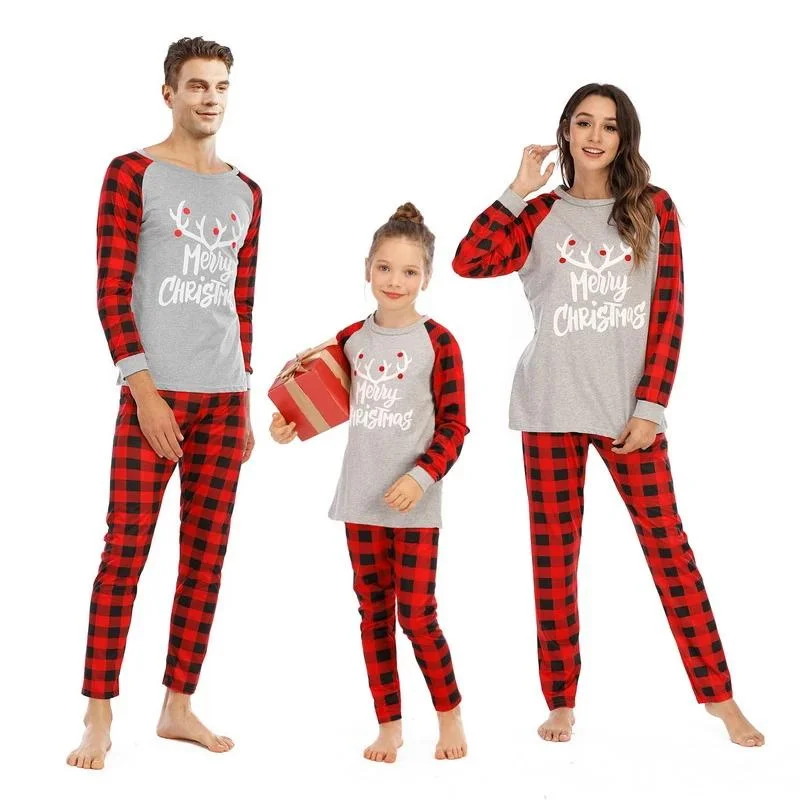 Chic matching mother and kid same suit for stylish days-Merry Christmas Family Matching Pajama Sets