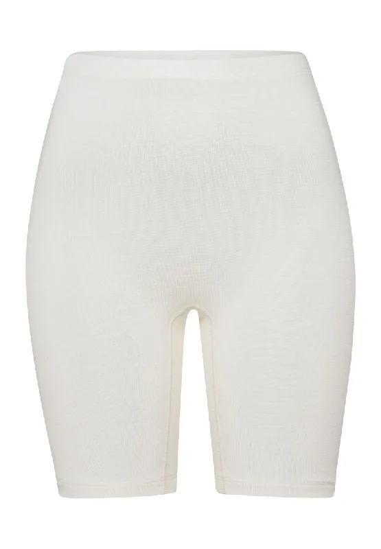 Women's panties for sensitive areas-Hanro Woolen Silk Short Leg Cygne