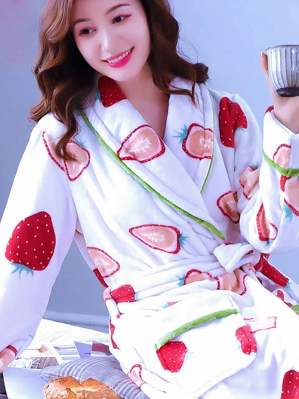 Women's robes with delicate satin fabric-Robe de Chambre Polaire Femme "Fraises"