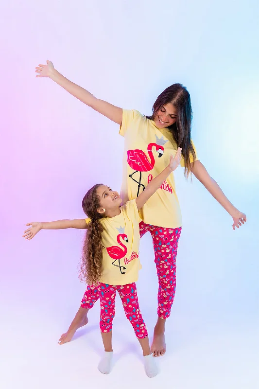 Comfortable matching suits for mothers and kids-طقم بيجامة صيفي قطن للام والبنت بطبعة -Little flamingo Comfortable matching suits for mothers and kids-طقم بيجامة صيفي قطن للام والبنت بطبعة -Little flamingo