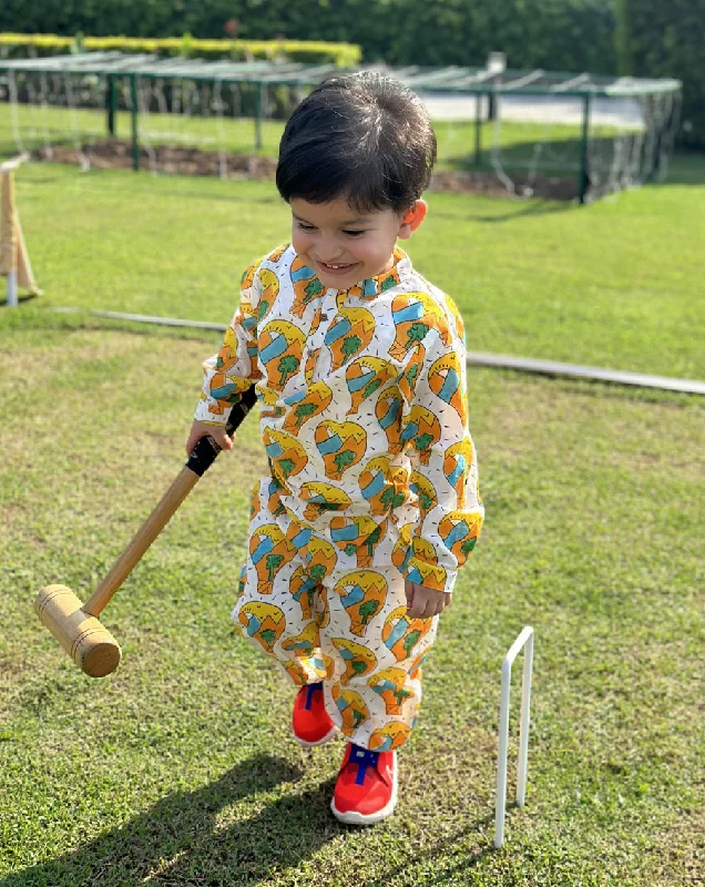 Trendy matching outfits for mother and kid same suit-Paradise Cotton Kurta Pyjama Set for Kids