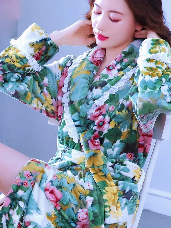 Elegant robes for women with soft, silky fabric-Robe de Chambre Polaire Femme "Floral"