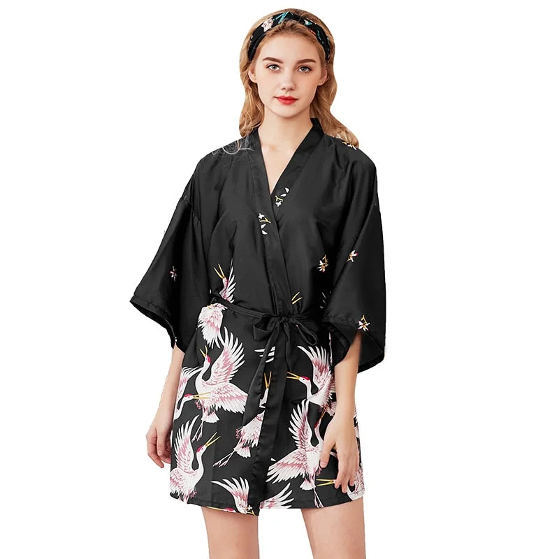 Comfortable women's robes with soft fabric-Women Silk Satin short Wedding Bride Bridesmaid Robe Kimono Robe Feminino Bath Robe Large Size Peignoir Femme Sexy Bathrobe