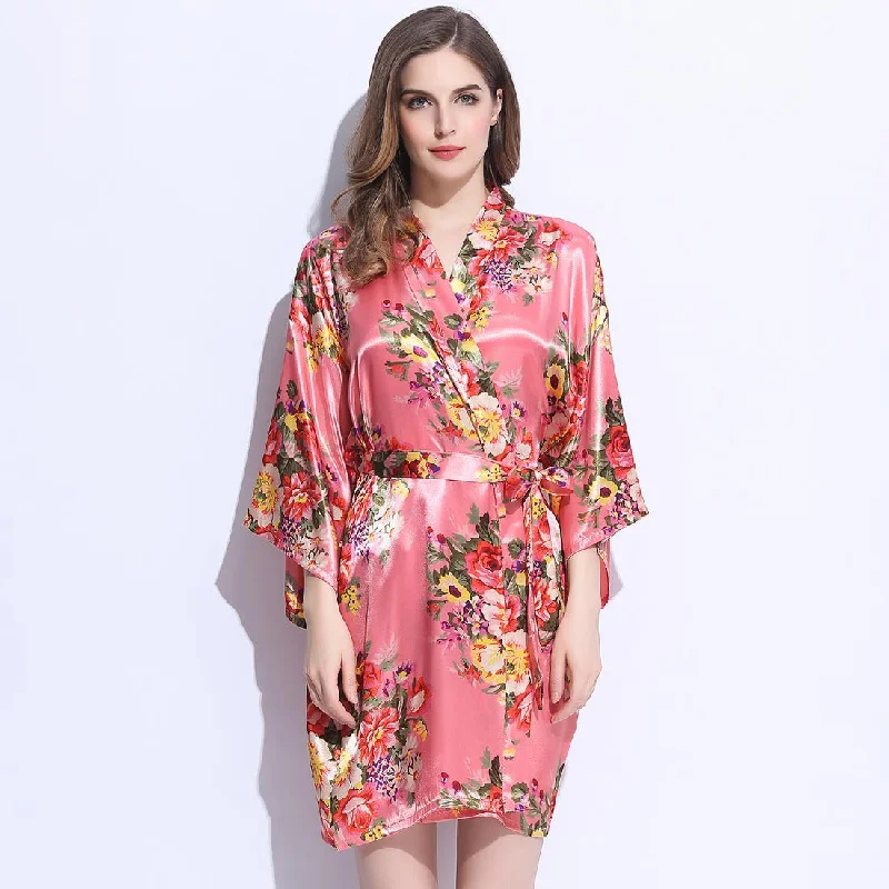 Classic women's robes for lounging and comfort-Coral Floral Bridesmaid Robes Kimono