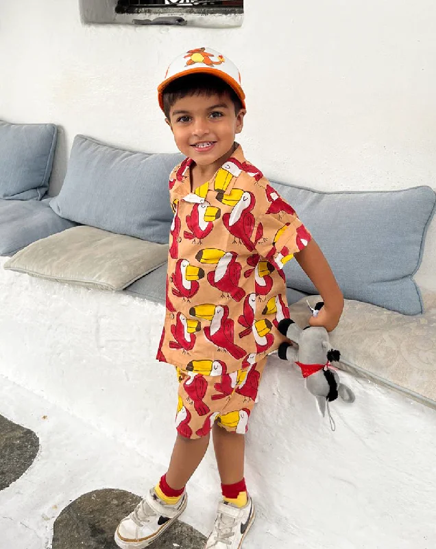 Casual matching mother and kid same suit for hanging out-Toucan Original Shortees - Soft Cotton Shirt & Shorts Set for Kids