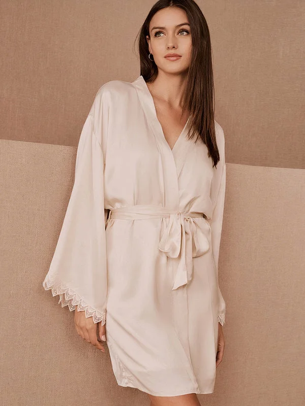 Soft fleece women's robes for extra warmth-Robe de Chambre Manches Amples en Satin pour Femme "Kimono Blanc"