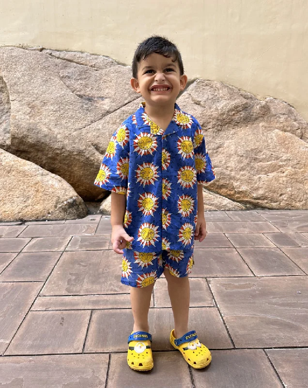 Matching mother and kid same suit for family adventures-SunBurn Shortees - Soft Cotton Shirt & Shorts Set for Kids
