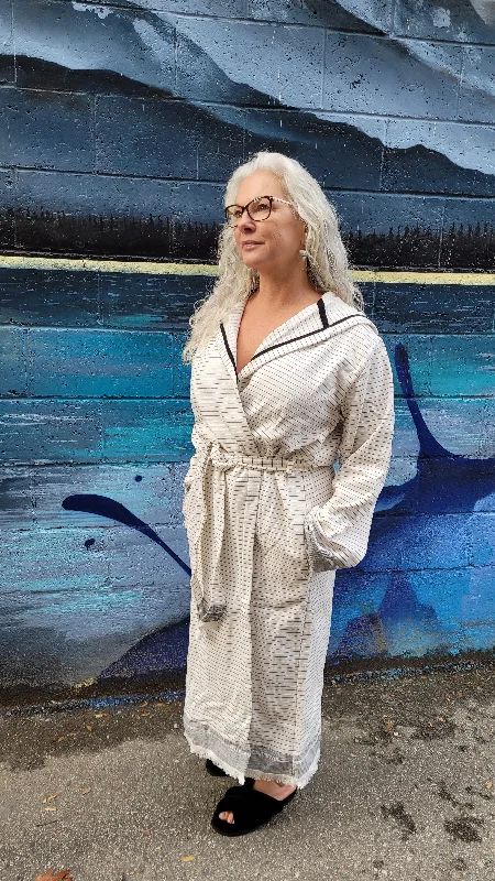 Stylish women's robes for a chic look-Pokoloko Leo Terry Robe