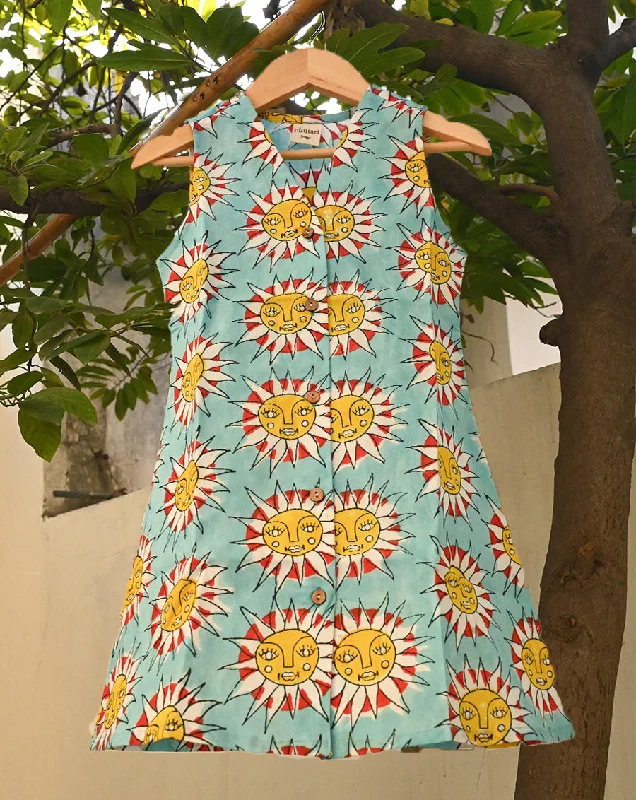 Casual matching mother and kid same suit for simple outings-SunBurn Cotton Dress for Girls