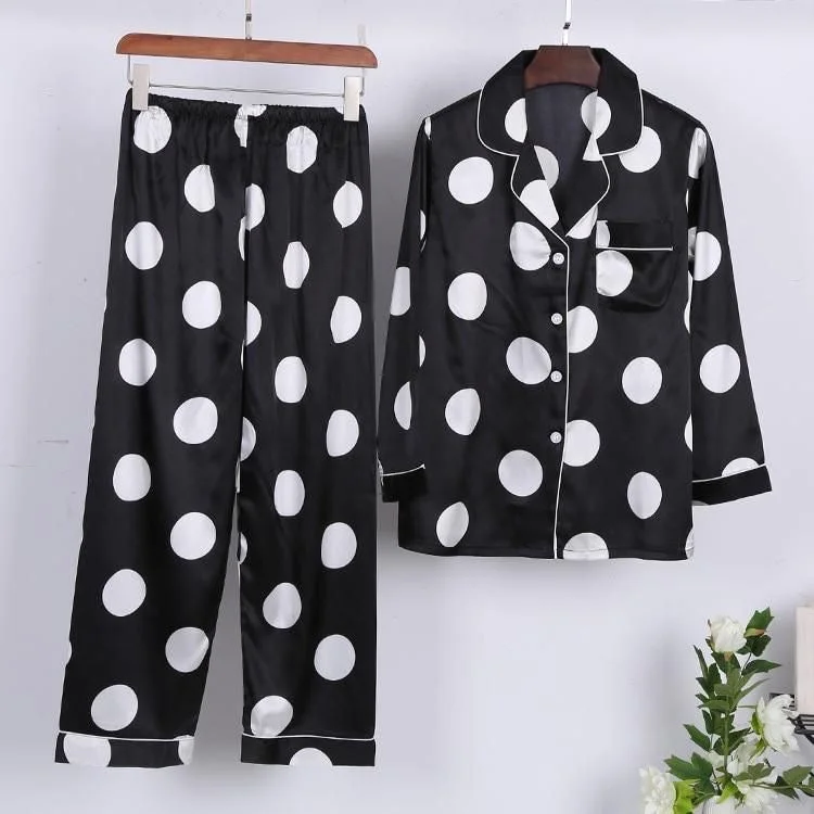 Matching mother and kid same suit for casual wear-B & W polka