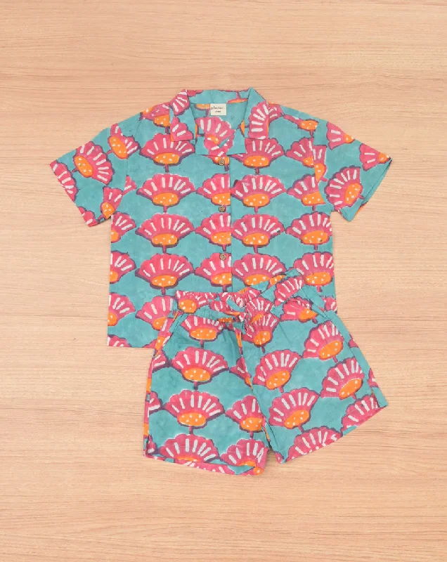 Fashionable matching mother and kid same suit for holidays-Seashells Shortees - Soft Cotton Shirt & Shorts Set for Kids Fashionable matching mother and kid same suit for holidays-Seashells Shortees - Soft Cotton Shirt & Shorts Set for Kids
