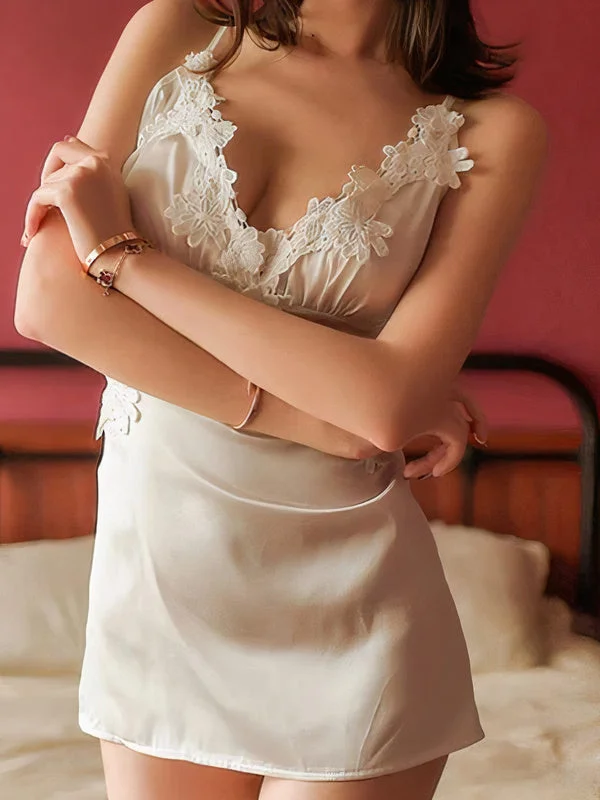 Soft women's sexy nightwear with breathable design-Nuisette en Satin Col V pour Femme "Blanc"