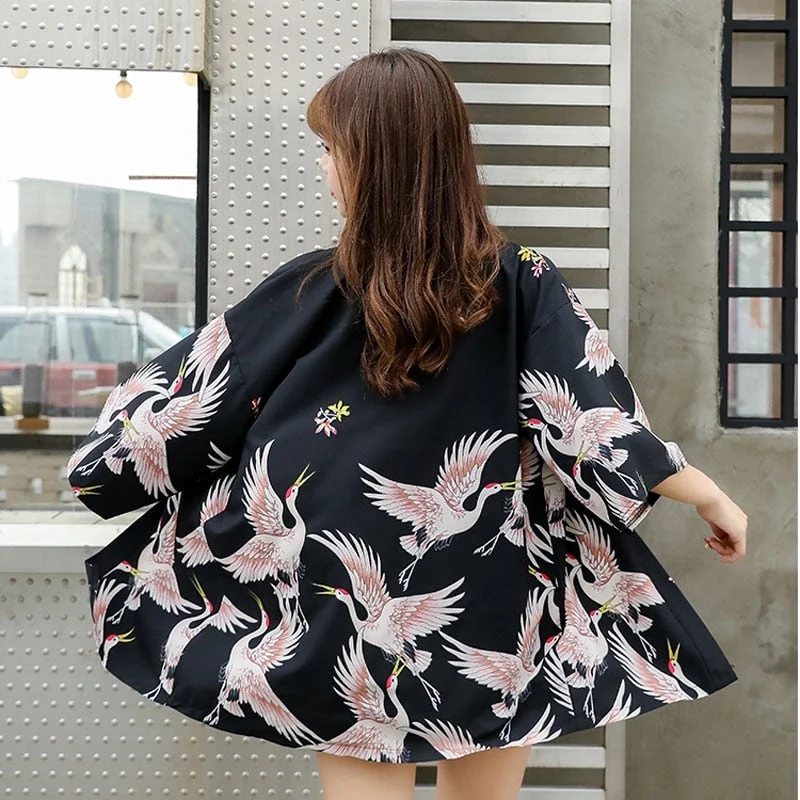Elegant satin robes for a stylish look-Japanese Kimono Women Yukata Female Summer Beach Kimono Cardigan Haori Obi Japanese Traditional Kimono Streetwear Shirt Cover Up