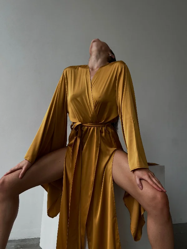 Cozy women's robes with luxurious fabric feel-Split Side Silky Kimono Robe