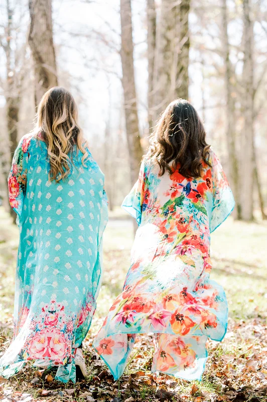 Soft women's robes with flattering fit-Blakeline Kimono: Colorful Queen