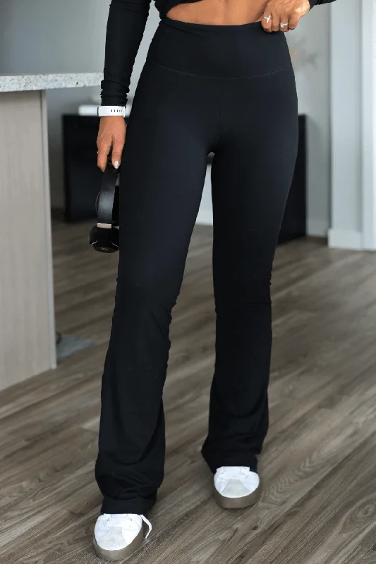 Women's pajama sets for stylish bedtime-Stretchy Black Flare Yoga Pants
