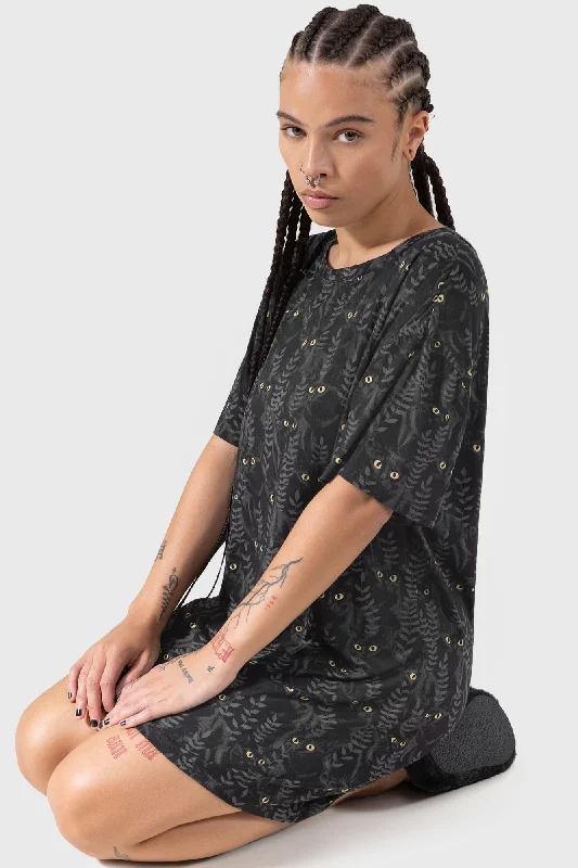 Women's pajama sets for lounging-Familiar Woods T-Shirt Dress