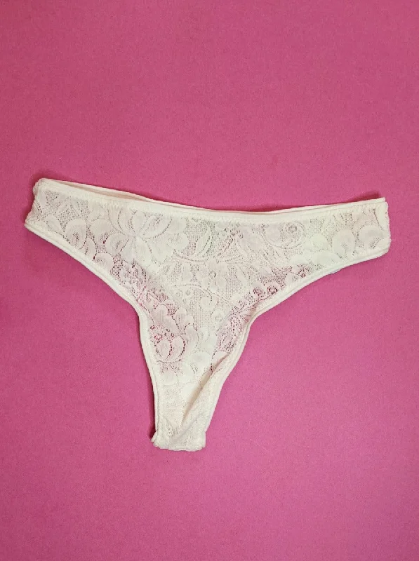Lace panties for comfortable wear-Araks: Tine Lace Thong - White