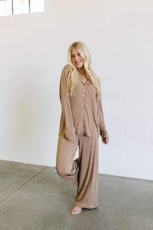 Cozy women's sleep tops for chilly evenings-gingerbread / pajama set