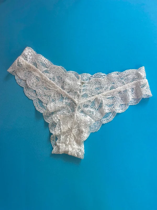 Soft cotton panties for women-Clo: Fortuna Lace Cheeky Boyshort - White