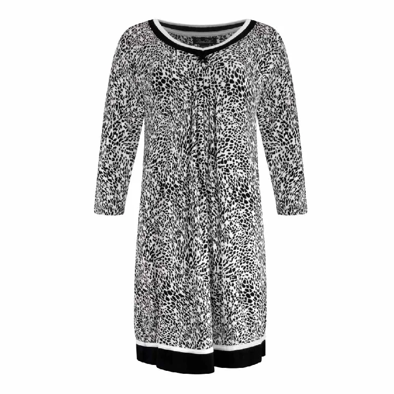 Soft cotton women's sleep tops with lace-Rayon Spandex Women's Nightshirt