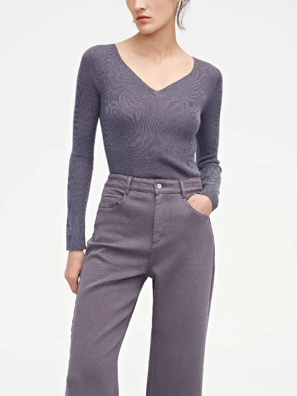 Women's sleep tops for ultimate night comfort-Washable Wool V-Neck Sweater