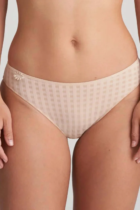 Women's panties with smooth back for no-show effect-Avero Rio Briefs in Caffe Latte