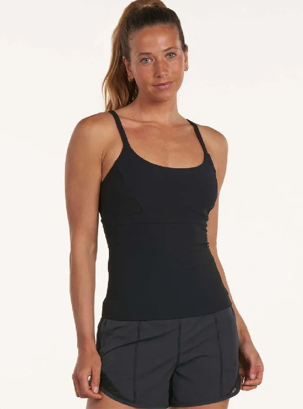 No-show panties for tight clothing-Thrive Société Women's Refine Resistance Tank Top - Black