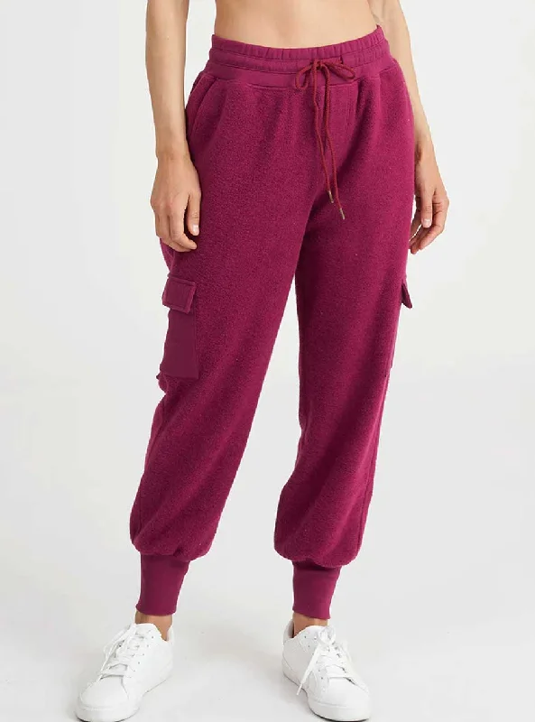 Women's panties for large thighs with high waist fit-Thrive Société Women's Finley Jogger Pants - Sangria Red