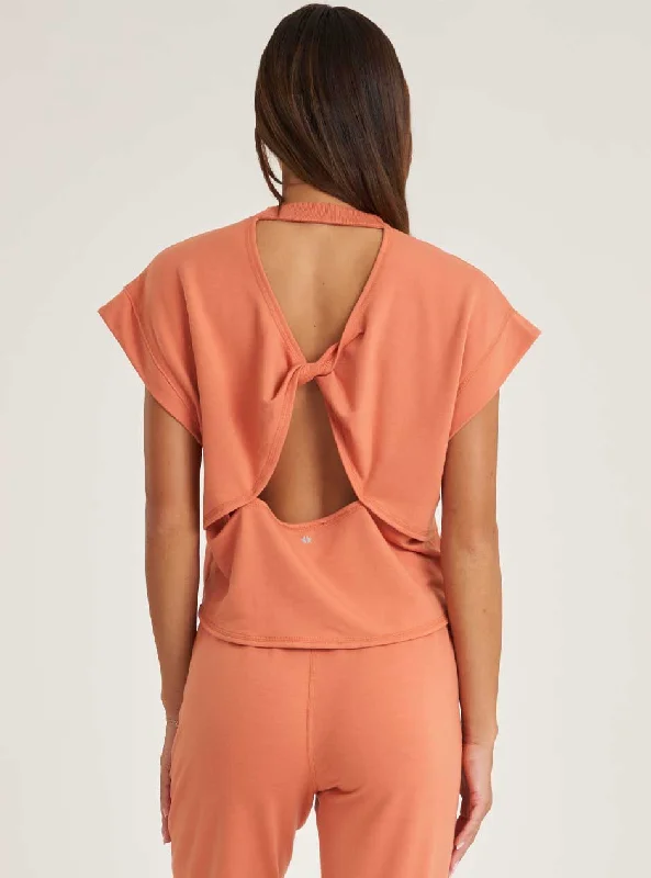 Women's cotton panties with delicate lace trim for a soft look-Thrive Société Women's Comforted Twist Back Pullover Shirt - Ochre Orange