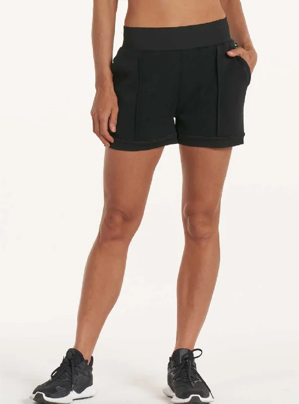 Women's panties with tummy-shaping design for a sleek silhouette-Thrive Société Women's Ellis Banded Shorts - Black