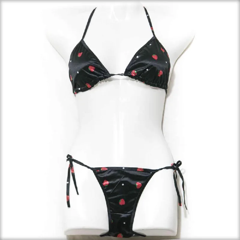 Wireless bras with a focus on comfort during sustainable wellness practices-Strawberry Black Bikini Set Wireless bras with a focus on comfort during sustainable wellness practices-Strawberry Black Bikini Set