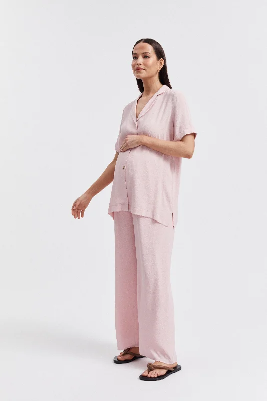 Nursing bras with a focus on comfort during long walks and strolls with a stroller during breastfeeding-Holiday Rayon Shirt (Pale Pink) Nursing bras with a focus on comfort during long walks and strolls with a stroller during breastfeeding-Holiday Rayon Shirt (Pale Pink)