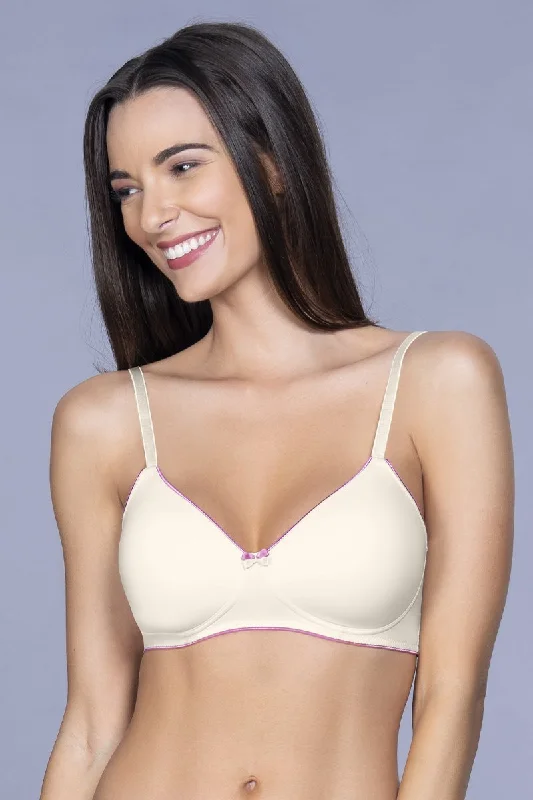 Plus-size bras for comfort and support-Casual Chic Padded Non-Wired T-shirt Bra - White Smoke