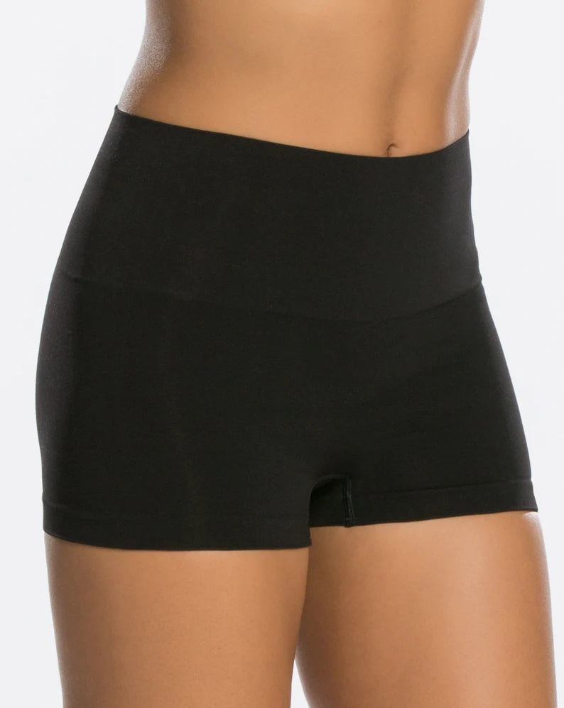 Comfortable women's panties for everyday use-Spanx - Everyday Shaping Panties Boyshort