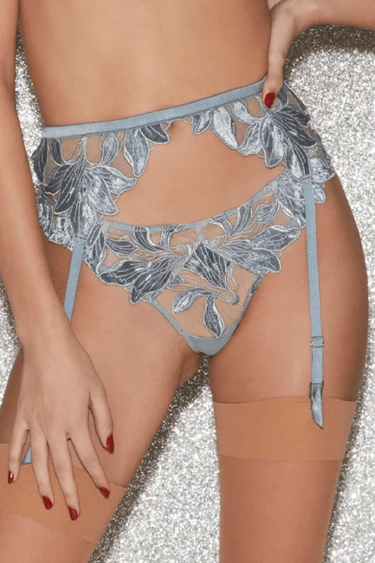 Women's panties for sleeping comfort-Velvet Lily Embroidery Thong