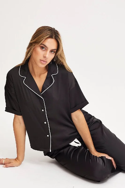 Elegant women's pajamas with satin fabric-Black Satin Pajamas Set Short Sleeve