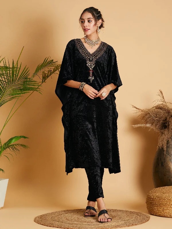 Women's robe sets for cozy sleep nights-Women's Black Velvet Kaftan Kurta - Lyush