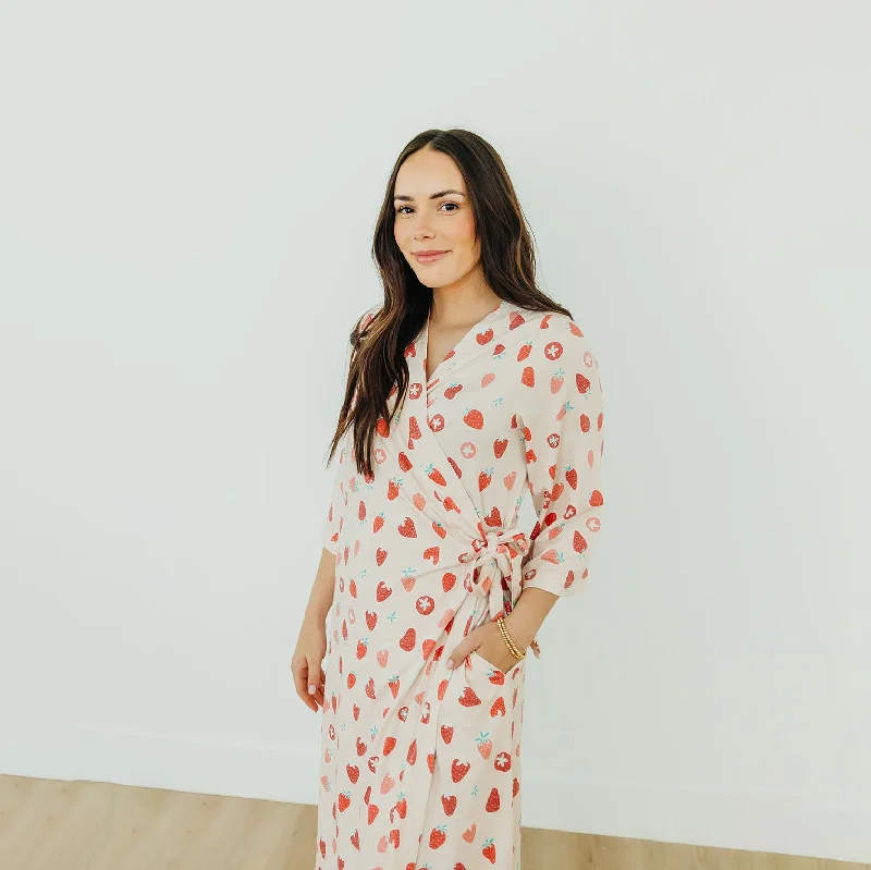 Women's robe sets for staying cozy-Women's Everyday Robe - Strawberry