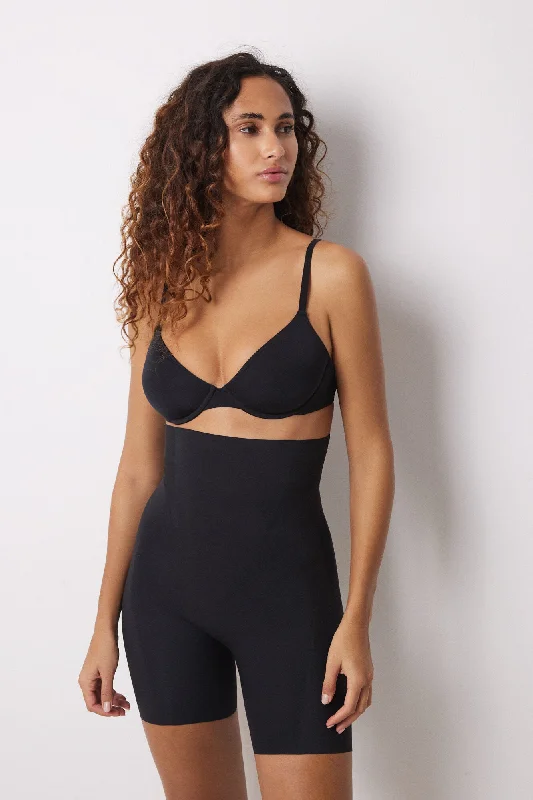 Women's panties for larger bodies with extra coverage-Black push-up and slimming cycling shorts Women's panties for larger bodies with extra coverage-Black push-up and slimming cycling shorts