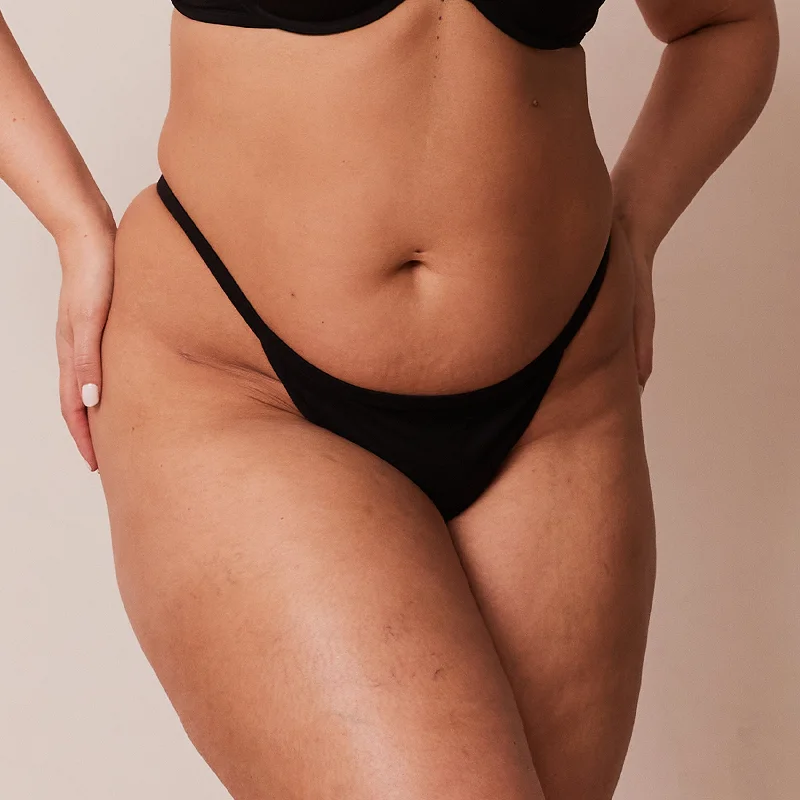 Women's panties with smoothing panels for a sleek look-Sculpt G-string - Black