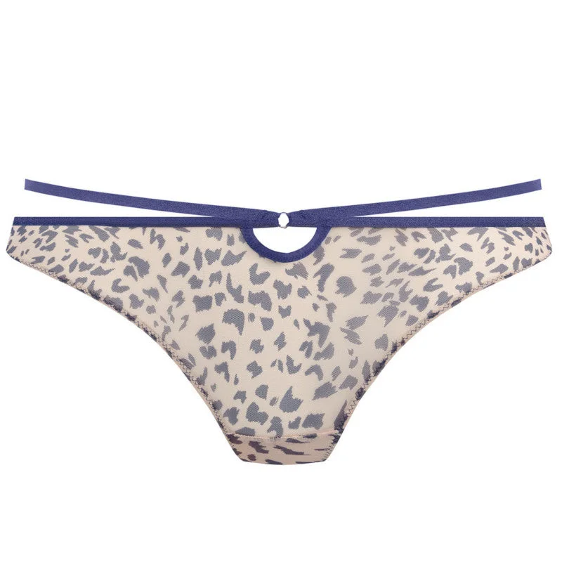 Women's panties with tummy-shaping design for a sleek silhouette-Wild Side Thong Leopard Print - Freya