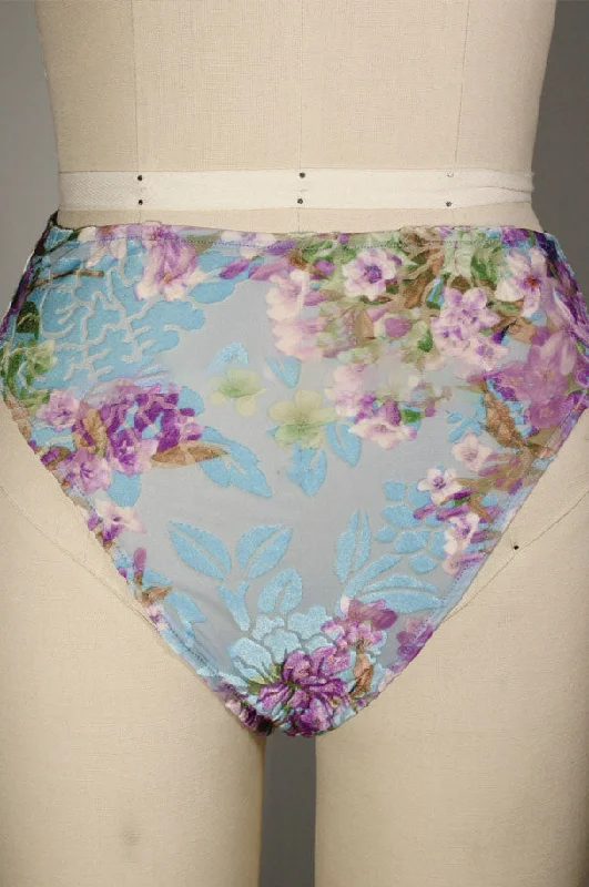 Women's panties for smooth coverage under dresses and skirts-Lavender Bouquet High Cut Brief