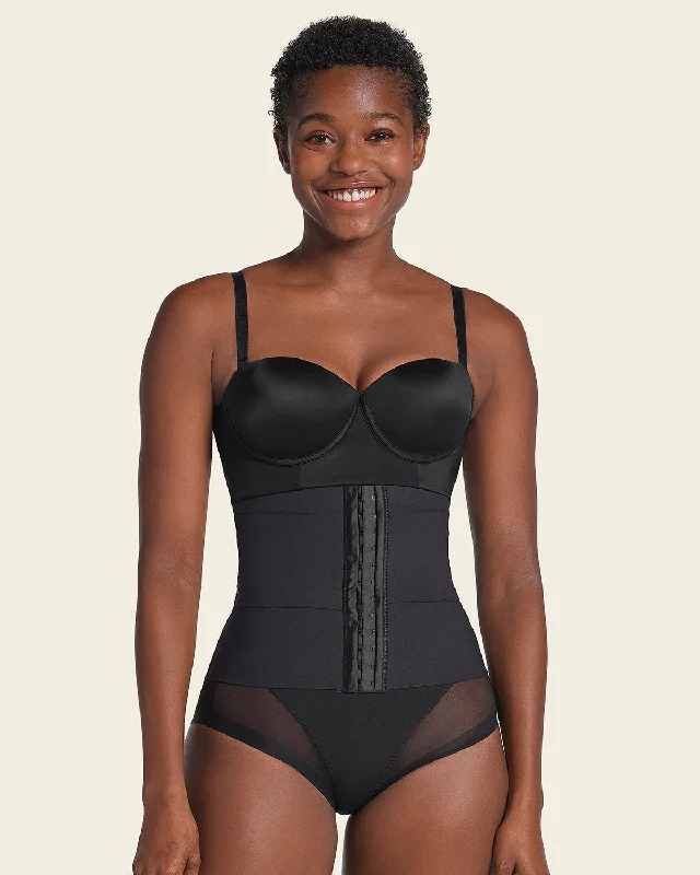 700 Black